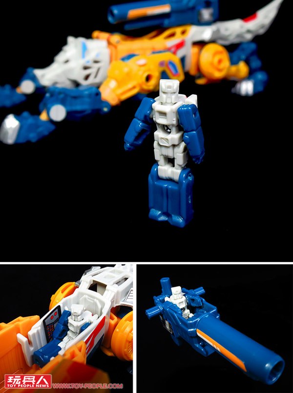 Generations Titans Return Wave 2 Asia Exclusive Stickers Revealed Photos Of Enhanced Deluxes And Voyagers  (2 of 16)